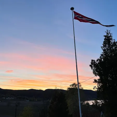 By The Fjord 1h From Oslo 德拉门